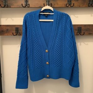 ST JOHN V Neck Cable Knit Drop Shoulder Ca…